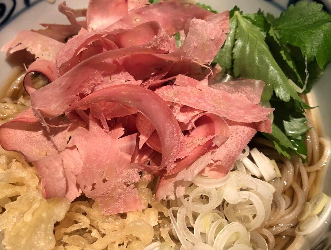 旺季志ずかさんのインスタグラム写真 - (旺季志ずかInstagram)「渡伊前のデートは 蕎麦。 美味しいお店見つけました❤️」4月10日 20時51分 - shizuka_ouki