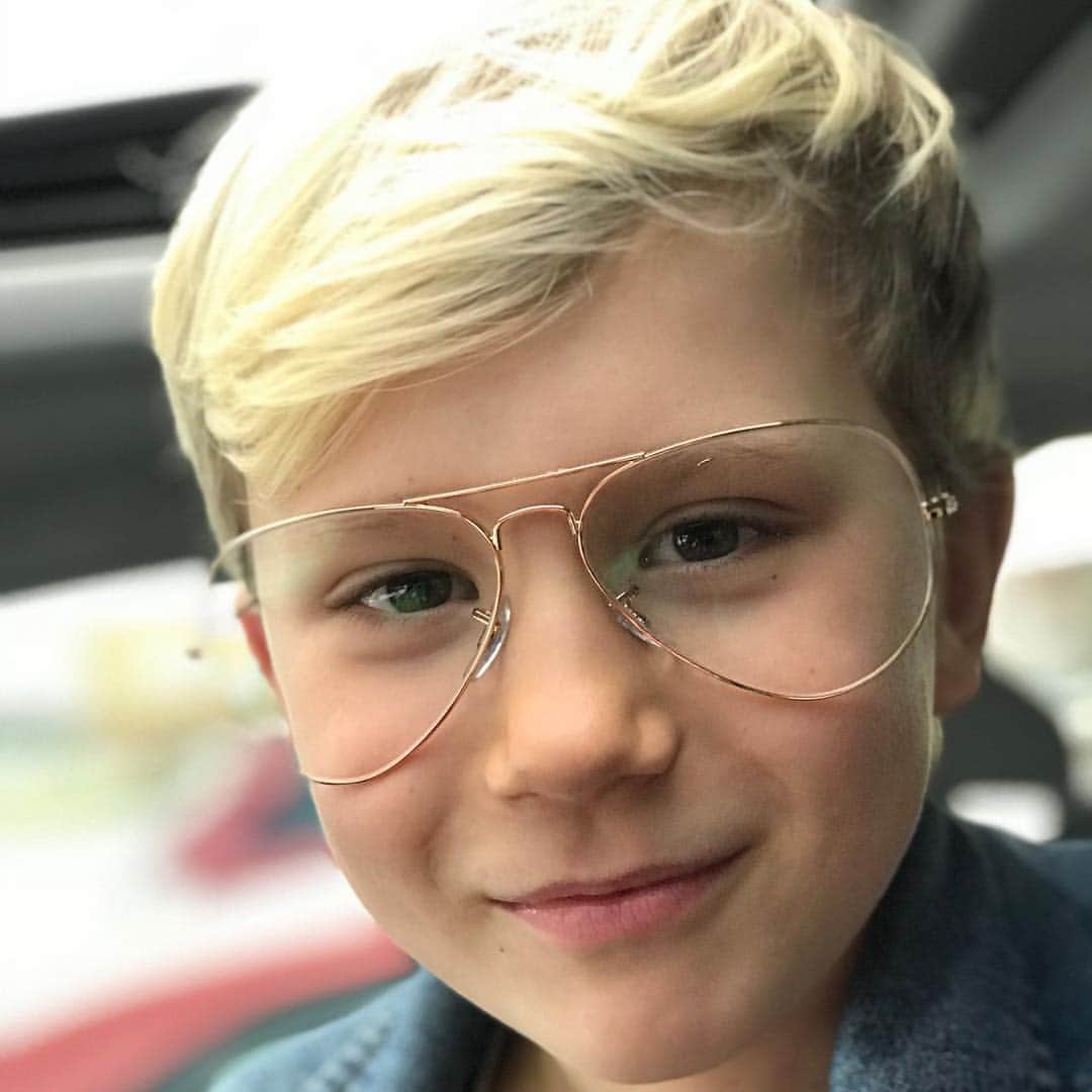 ジャクソン・ビーバーのインスタグラム：「Found your glasses bruva @justinbieber」