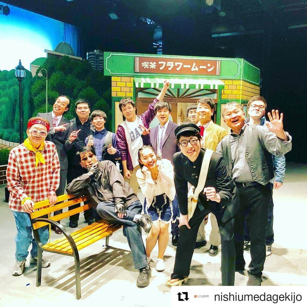 松浦景子さんのインスタグラム写真 - (松浦景子Instagram)「今週は珍しく、逆ハーレム新喜劇😍  あまり、見たことない  斬新で新しい新喜劇💃  気になる方は、是非！『#よしもと西梅田劇場 』へ❤ ！！4/15まで！！ #よしもと新喜劇#西梅田劇場  #吉本新喜劇#吉本#新喜劇 #信濃岳夫#リーダー#座長 #しなちゃん#しなちゃんダンス #西梅田#梅田#梅田デート #梅田デートスポット#大阪デート  #ハーレム #逆ハーレム  #松浦景子#チャーリー浜 #帯谷孝史#青野敏行#安尾信乃助#新名徹郎#高関優#大黒ケイイチ#親泊泰秀#本山悠斗#松元政唯#生瀬行人」4月10日 21時19分 - pinkpinks13