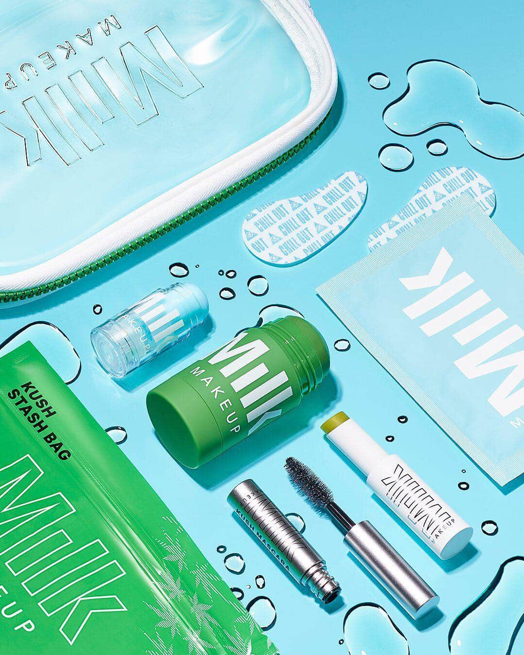 セフォラさんのインスタグラム写真 - (セフォラInstagram)「Traveling? 🧳 Don’t forget @MilkMakeup’s new, Sephora-exclusive KUSH Stash Bag Set—packed with four ultra-hydrating bestsellers plus a brand-new Cannabis Face Mask. (Yes, it’s TSA-approved ✈️ No, we don’t guarantee airport security still won’t try to keep it for themselves 🤗💚). #LinkInBio」4月11日 6時56分 - sephora