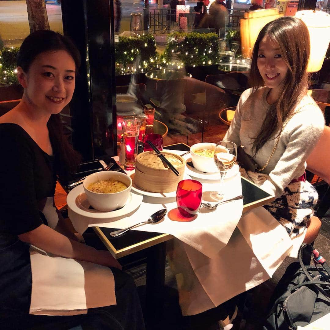 倉永美沙さんのインスタグラム写真 - (倉永美沙Instagram)「Catching up with a friend after the show tonight 🇫🇷 @sakikichan フランスで頑張っているお友達が舞台を見に来てくれました。明日の舞台頑張ってね！お互い頑張ろ✊🏻 #love #ballet #ballerina #stage #ballerinalife #happy #happiness #dance #art #幸せ #バレエ #バレリーナ #travellife #work #感謝 #france #paris」4月11日 7時40分 - misakuranaga