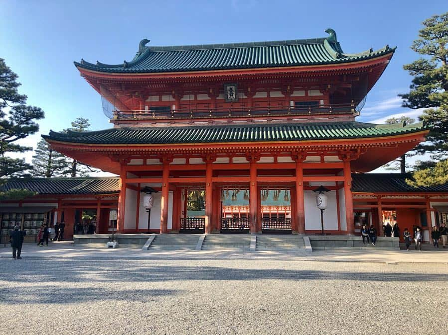 朝日光輝さんのインスタグラム写真 - (朝日光輝Instagram)「京都🌸🚶‍♂️🚶‍♂️🚶‍♂️ * * * * * * * * * * * #京都#kyoto#桜#サクラ#さくら#Sakura#🌸#春#京都の桜 #日本#japan#最高#歩き疲れた #一休み」4月10日 23時32分 - mitsuteru_asahi