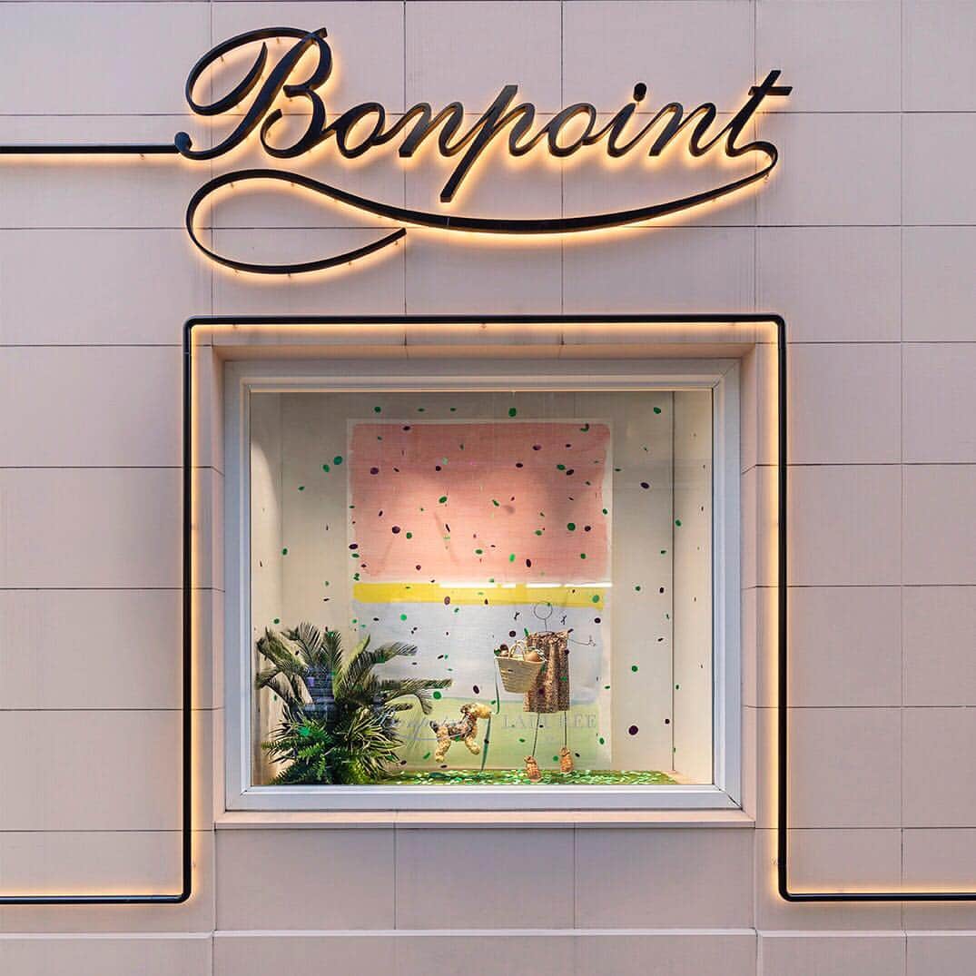 bonpointさんのインスタグラム写真 - (bonpointInstagram)「It is already our last stop! Today, embark for a visit of our stunning Ginza boutique in the heart of Tokyo.  Come by and enjoy the festive atmosphere of the window displays 🍒 . . . #BonpointxLaduree  #Easterseason #Easter」4月10日 23時37分 - bonpoint