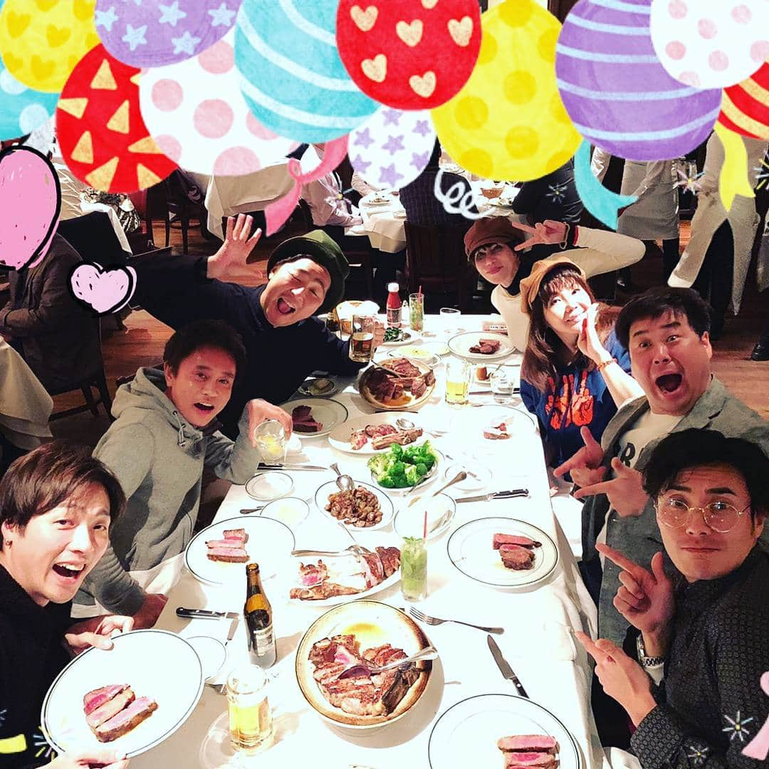 紘毅さんのインスタグラム写真 - (紘毅Instagram)「昨日はどりあんず平井さんのちょっぴり遅れた誕生日会☆美味しいお肉ごちそうさまでした！ 平井さんおめでとぉー。そして今日はとある撮影でしたとさ。 #浜田さん夫婦 #たいき兄 #プラスマイナス岩橋さん #平井さん #KABA.ちゃん　さん」4月10日 23時57分 - hirokinginging