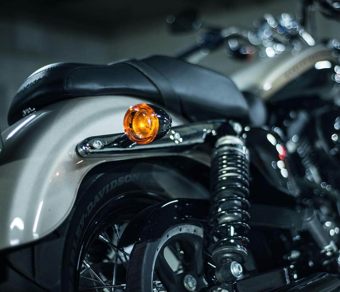 Harley-Davidson Japanさんのインスタグラム写真 - (Harley-Davidson JapanInstagram)「新しい日、新しい自分。#ハーレー #harley #ハーレーダビッドソン #harleydavidson #バイク #bike #オートバイ #motorcycle #1200カスタム #1200custom #xl1200c #スポーツスター #sportster #サスペンション #suspension #秋葉原 #akihabara #東京 #tokyo #2018 #自由 #freedom」4月11日 0時05分 - harleydavidsonjapan
