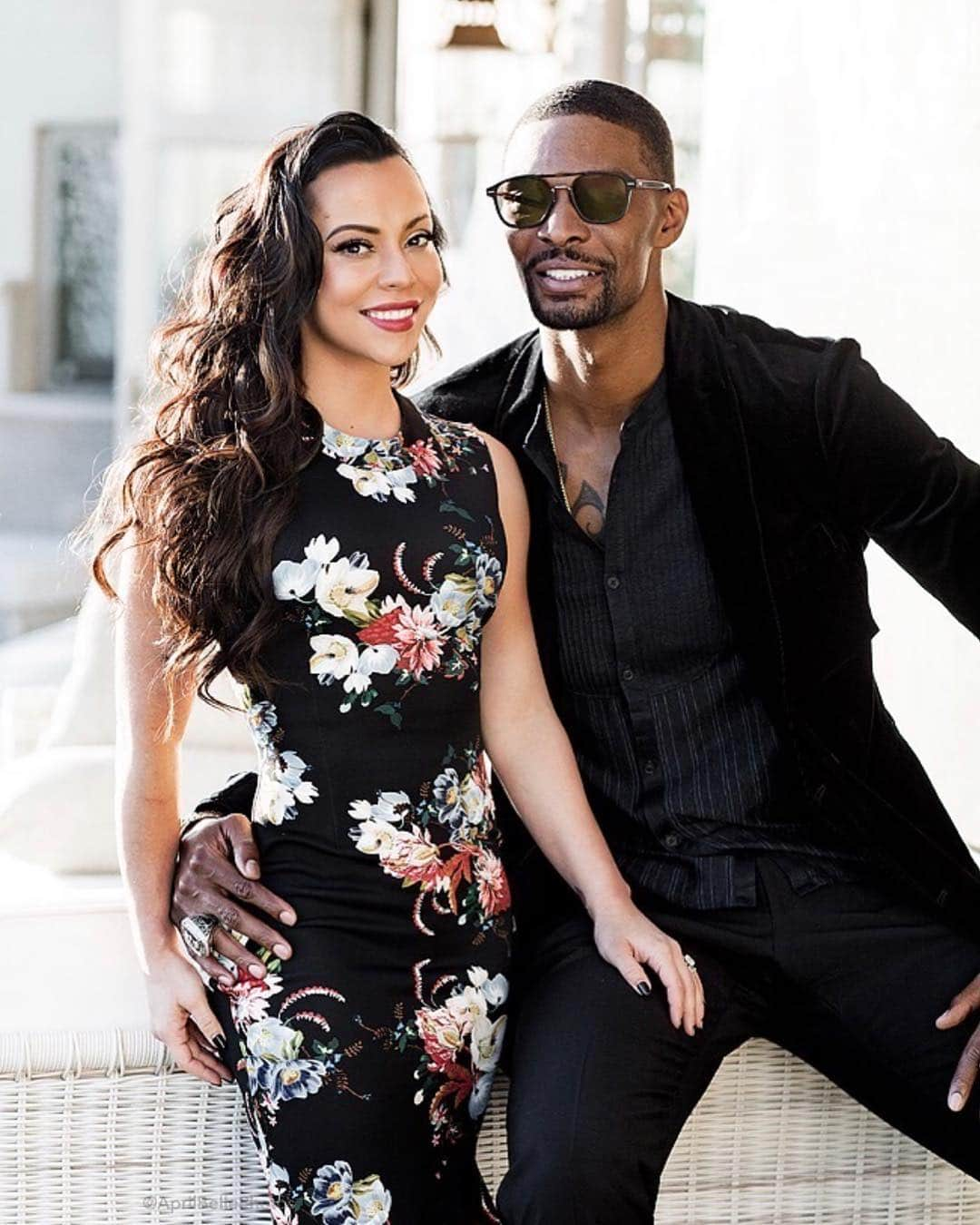 クリス・ボッシュさんのインスタグラム写真 - (クリス・ボッシュInstagram)「Happy Anniversary to my MVP @mrsadriennebosh. Doing life with a partner, a wife, and a woman like you makes my world complete. You never cease to amaze me with all that you accomplish, you are the definition of strong! You’ve given me strength to know I can accomplish ANYTHING I set my mind to. 🥂#HappyAnniversary #BoshFamily #AriesWomen」4月11日 0時18分 - chrisbosh