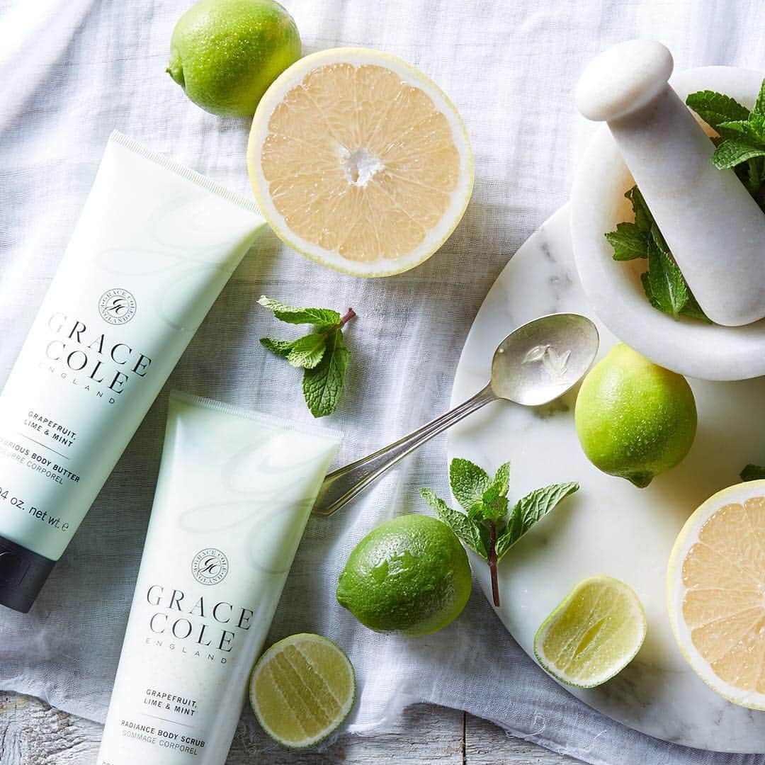 Grace Coleさんのインスタグラム写真 - (Grace ColeInstagram)「Sharp, juicy and fresh - our Grapefruit, Lime & Mint scent is the perfect fragrance to get you feeling full of the joys of Spring! #glamour #routine #juicy #sharp #fresh #grapefruit #lime #mint #skincare #springfragrance #bodybutter #bodyscrub」4月11日 0時25分 - gracecoleltd