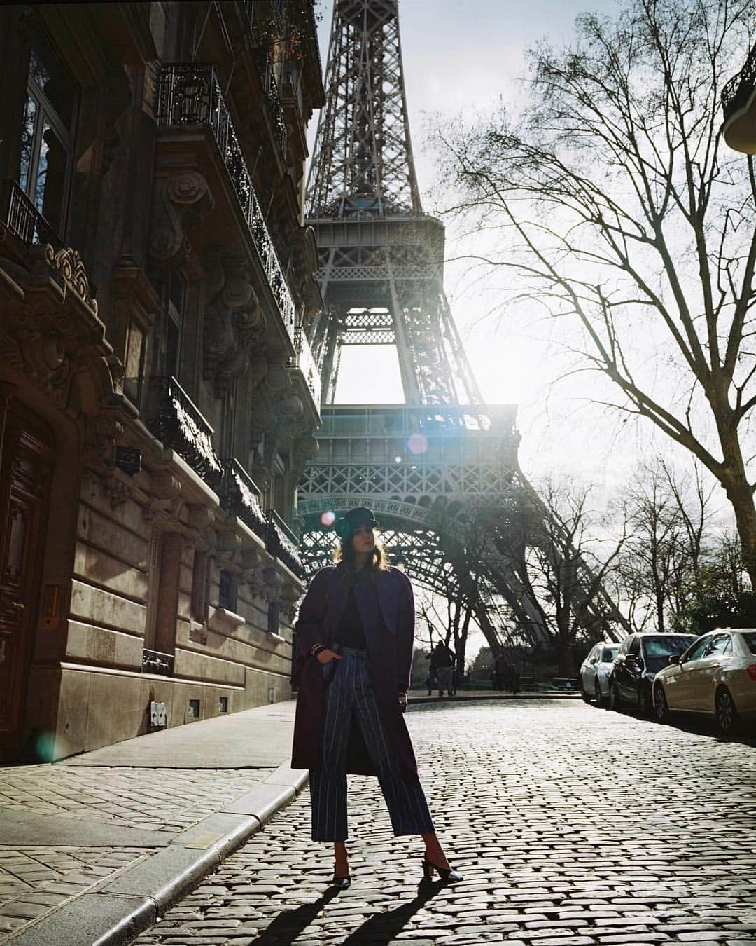 のインスタグラム：「Merci @cartier ♥️, It was short but sweet...Next stop; Coachella!!! 🌴 #Paris」