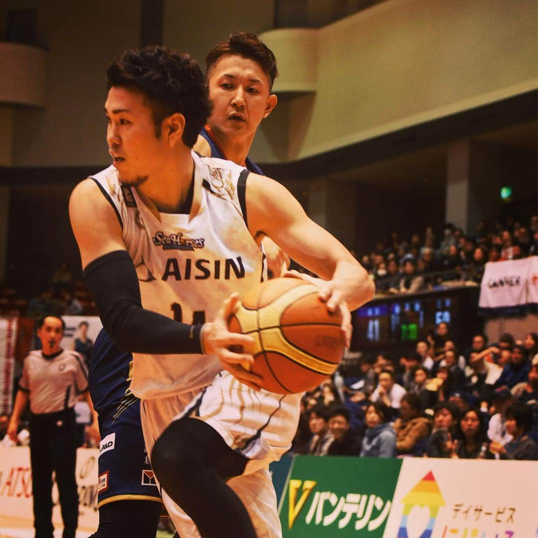 シーホース三河さんのインスタグラム写真 - (シーホース三河Instagram)「4/10(水) アウェー横浜戦  #PHOTO 三河 88 - 80 横浜  #シーホース三河 #ビーコル #Bリーグ」4月11日 0時39分 - go_seahorses