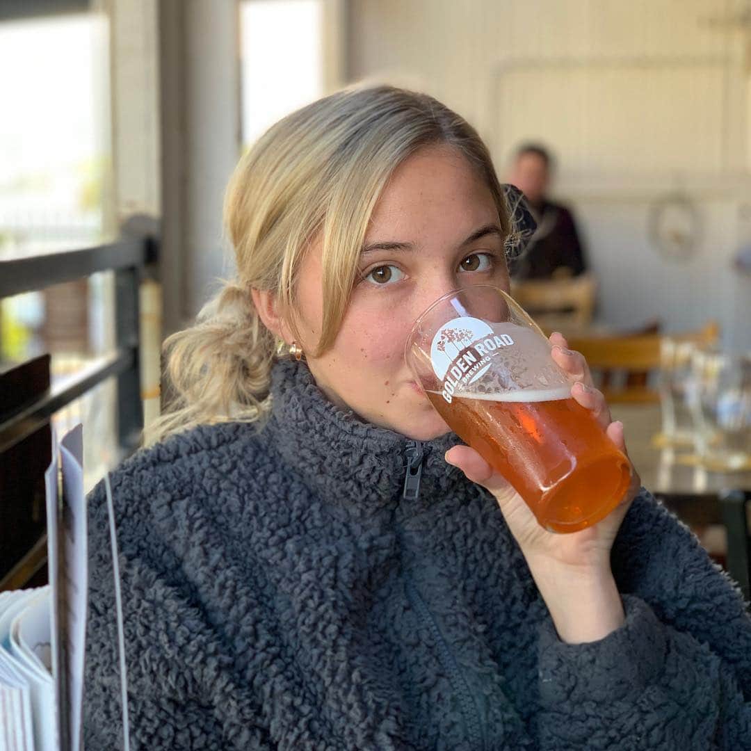ジョーイ・ブラッグのインスタグラム：「Happy Birthday to the greatest person I’ve ever known! You are sweeter than the cookie dough ice cream we postmate, funnier than the memes we DM each other while sitting on the same couch, and smarter than all the scientists that took a picture of a black hole for your birthday. I can’t wait to see what you accomplish in year 23.  I love you more than Billie Eilish loves giant jackets.  Now come back home please.」
