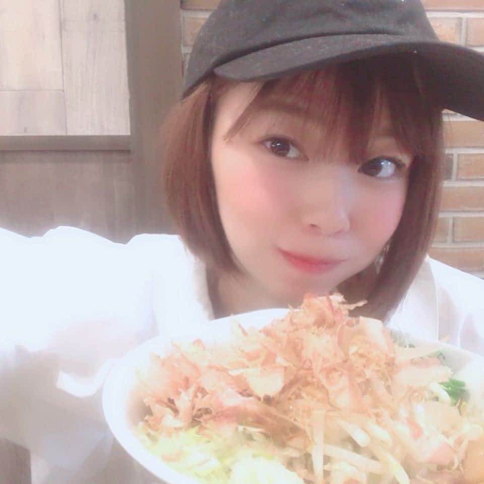 和地つかささんのインスタグラム写真 - (和地つかさInstagram)「さつおわつけめんTETSU🍜💕 まぜそば＋にんにく＋辛さ増し #ラーメン  #しごおわ #さつおわ #撮影 #shooting #ramennoodles #つけめん #まぜそば #つけ麺 #つけめんtetsu」4月11日 1時25分 - tsutam_