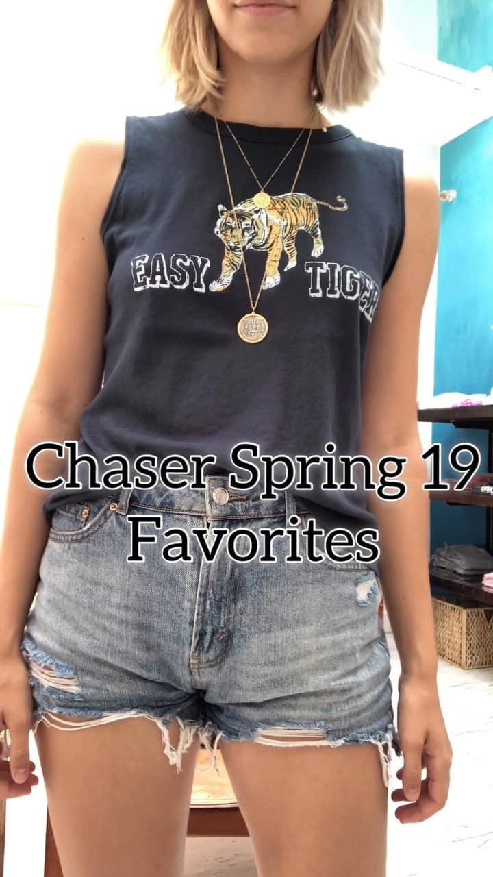 チェイサーのインスタグラム：「Here are some of our favorite pieces from our Spring collection. 🌸⚡️ You can shop all of them at chaserbrand.com」