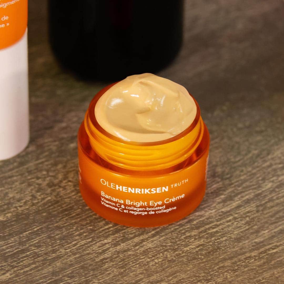 のインスタグラム：「Whip your dark circles into shape. Banana Bright Eye Crème is perfect for an instant pick-me-up, but is boosted with #vitaminC to help brighten over time. What's your favorite thing about Banana Bright Eye Crème?」