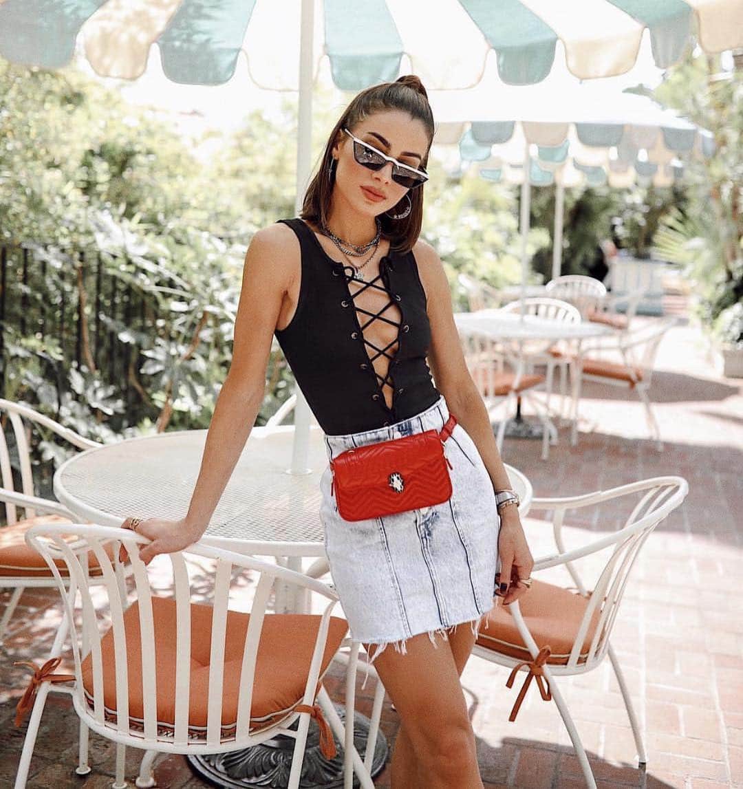 のインスタグラム：「lace me up ❤️ @camilacoelho in the nile bodysuit available @revolve」