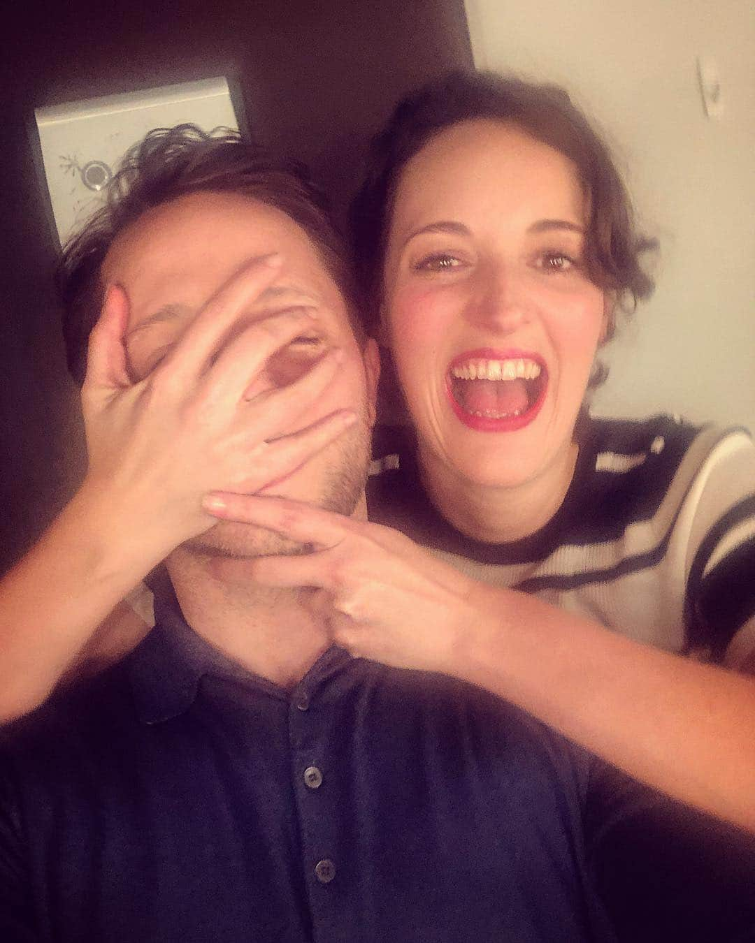 デレク・ブラスバーグさんのインスタグラム写真 - (デレク・ブラスバーグInstagram)「Phoebe Waller-Bridge is one of the funniest, smartest, most original storytellers working today. But as a facialist she kind of sucks.」4月11日 3時16分 - derekblasberg