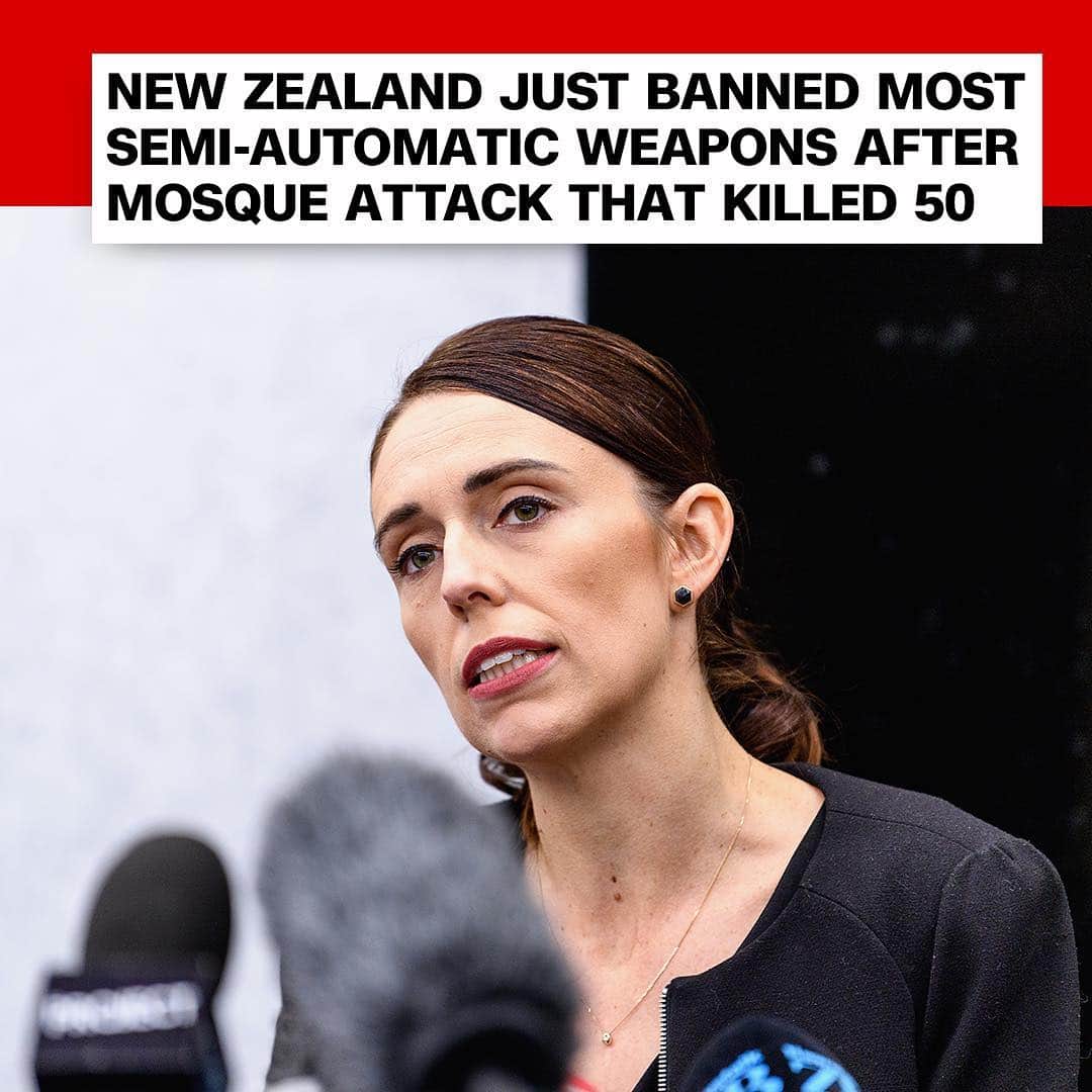 CNNさんのインスタグラム写真 - (CNNInstagram)「New Zealand's parliament voted almost unanimously in favor of changing the country’s gun laws, a move that will ban military-style semi-automatic weapons. The 119-to-1 vote Wednesday came less than a month after the March 15 massacre at two mosques in Christchurch that left 50 people dead. Prime Minister Jacinda Ardern told lawmakers they were "giving a voice" to the victims in voting for the ban. (📸: Kai Schwoerer/Getty Images)」4月11日 3時25分 - cnn
