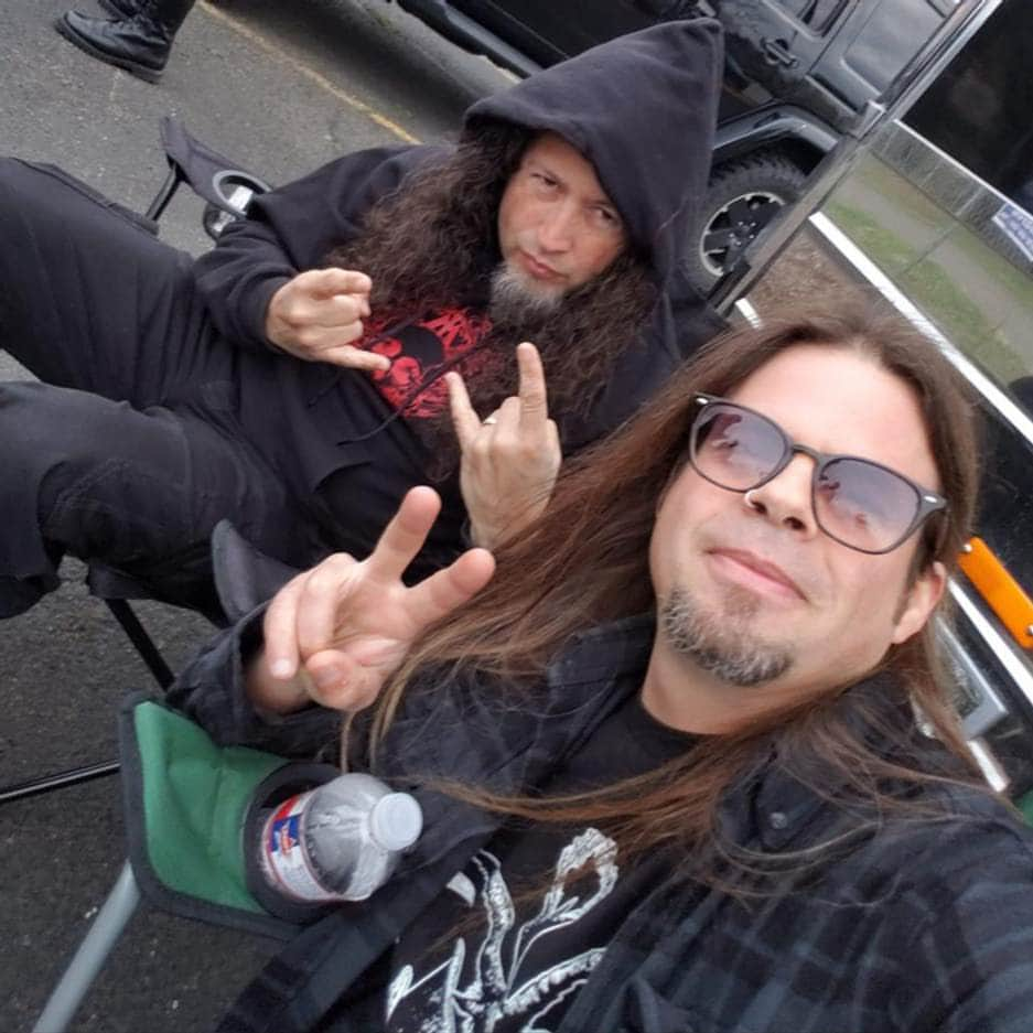 Queensrycheさんのインスタグラム写真 - (QueensrycheInstagram)「Enjoying a day off on the road! #queensryche #queensrÿcheofficial #michaelwilton🎸 #toddlatorre🎤 #dayoff」4月11日 3時29分 - queensrycheofficial