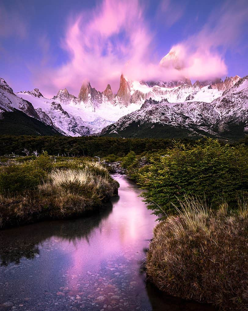 NikonUSAさんのインスタグラム写真 - (NikonUSAInstagram)「Professional climber and photographer @TedHesser took the #Z7 on a five-week mission climbing the peaks of #Patagonia’s Fitz Roy range, where he experienced rocky terrain, unpredictable weather and below-freezing temperatures. Click the link in our bio to see how the Z 7 stood up to the test. #CaptureTomorrow #NikonZ #MirorrlessReinvented #NikonLove #ExtremePhotography」4月11日 3時39分 - nikonusa