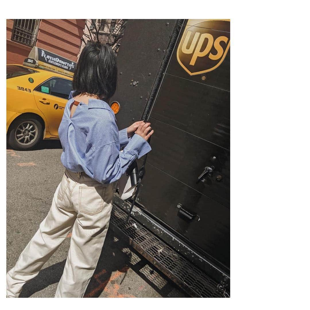 シューマッハさんのインスタグラム写真 - (シューマッハInstagram)「✨#streetstyle with @magzzhu #newyork #nyc #dorotheeschumacher #blue ✨」4月11日 3時56分 - dorotheeschumacher