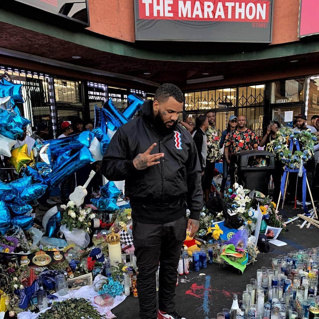 ゲームのインスタグラム：「As we prepare to lay you to rest tomorrow, the city is hurt... Family, friends & fans from far & near are unified in your memory bro.... your legacy will never be forgotten as long as I walk the earth. Thank you for everything that you were. I love you forever Nip & I will do my part in making sure THE MARATHON continues 🏁🏁 #LongLiveKingNip」