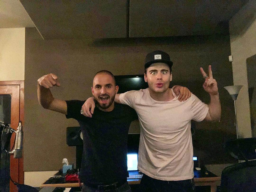 レオン・エルスさんのインスタグラム写真 - (レオン・エルスInstagram)「This pic was taken when we had finished writing all of the demos that would eventually turn into my new EP. after weeks and weeks days and nights, We both looked at each other that day and said, “ I think we are done”, literally at the same time, no lie. We were exhausted. It had been the most craziest emotional scariest rollercoaster ride ever. We didn’t know where we were going, or really what we were doing. All we knew, was to keep going. Keep pushing and stay focused on the story. The music. The truth. Nothing else. What we have created, whatever happens, is something we both know we put our everything into. Our all. Nothing less. When you get to create and work with someone who is literally like an older brother, best friend and mentor to you, it’s one of the most rewarding experiences. He has stood by me when others left, he kept his faith in me when others had lost it, he helped pick me up when I couldn’t myself , he took so much bullshit from me, worked with me when I was unworkable, no matter what went down he was there, head down, working his ass off. Never once questioning me, never once making me doubt myself, never once making me feel I couldn’t do it. Listening to my far fetch crazy ideas and not judging or running away. Lol.We have been through so much together, years and years of hard work and persistence. That has brought us all the way to now. I feel truly blessed to have someone in my life as amazing as this guy. I couldn’t have done this without you. And I wouldn’t want to either. All I can say for now is Thank you. Thank you for everything. Thank you universe for bringing this guy into my life. Now.... enough of the soppy bullshit cos he is a massive cunt aswell...... haha. . . . . . #photo #musician #hiphop #fitness #cute #life #model #fun #love #photooftheday #artist #producer #trap #rap #music #photography #fashion #rapper #art #beauty #newmusic #nature #travel #soundcloud #singer #style #happy #beats #picoftheday #beautiful」4月11日 4時31分 - leonelse