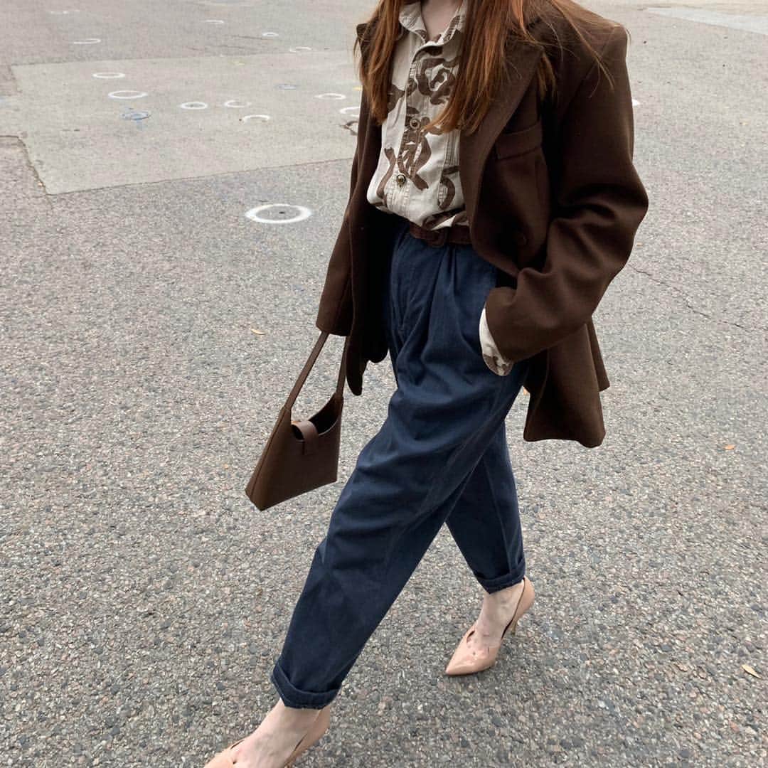 ジェーン・アルドリッジのインスタグラム：「All about chocolate brown lately 🍫」