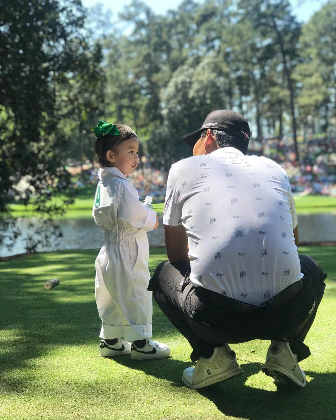 ケビン・ナさんのインスタグラム写真 - (ケビン・ナInstagram)「Memorable day @themasters par3 contest. @sophiana829 Chairman Ryu was a great caddie today! 🎥by:@kharms27 #par3contest #themasters #familytime」4月11日 4時49分 - kevinna915