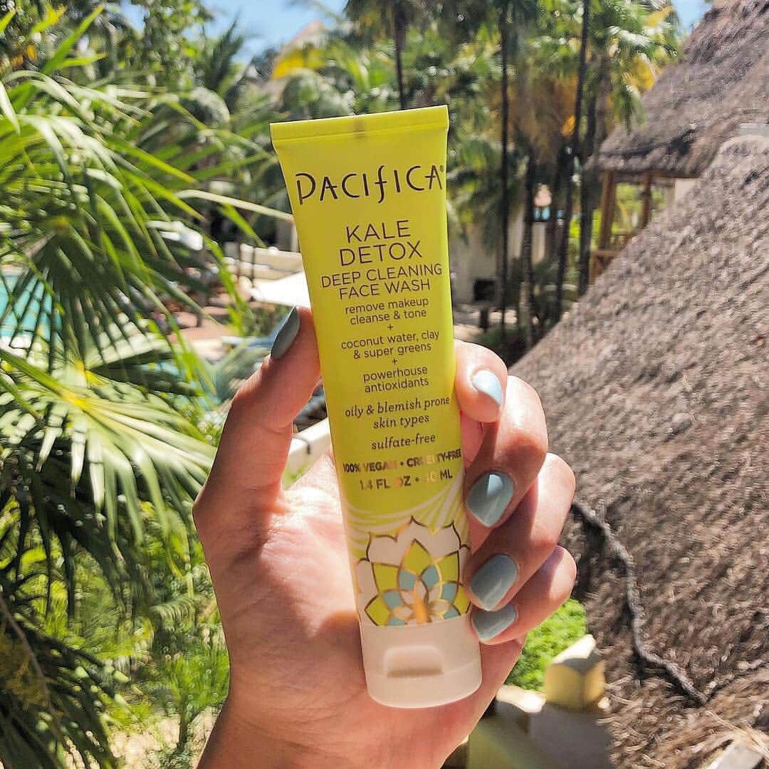 ULTA Beautyさんのインスタグラム写真 - (ULTA BeautyInstagram)「Paradise in a face wash? Yep. It's possible🌴☀️ @pacificabeauty ⠀⠀⠀⠀⠀⠀⠀⠀⠀ ⠀⠀⠀⠀⠀⠀⠀⠀⠀ Beauty, your way 🙌 Share your pics with us by using #ultabeauty!」4月11日 5時05分 - ultabeauty