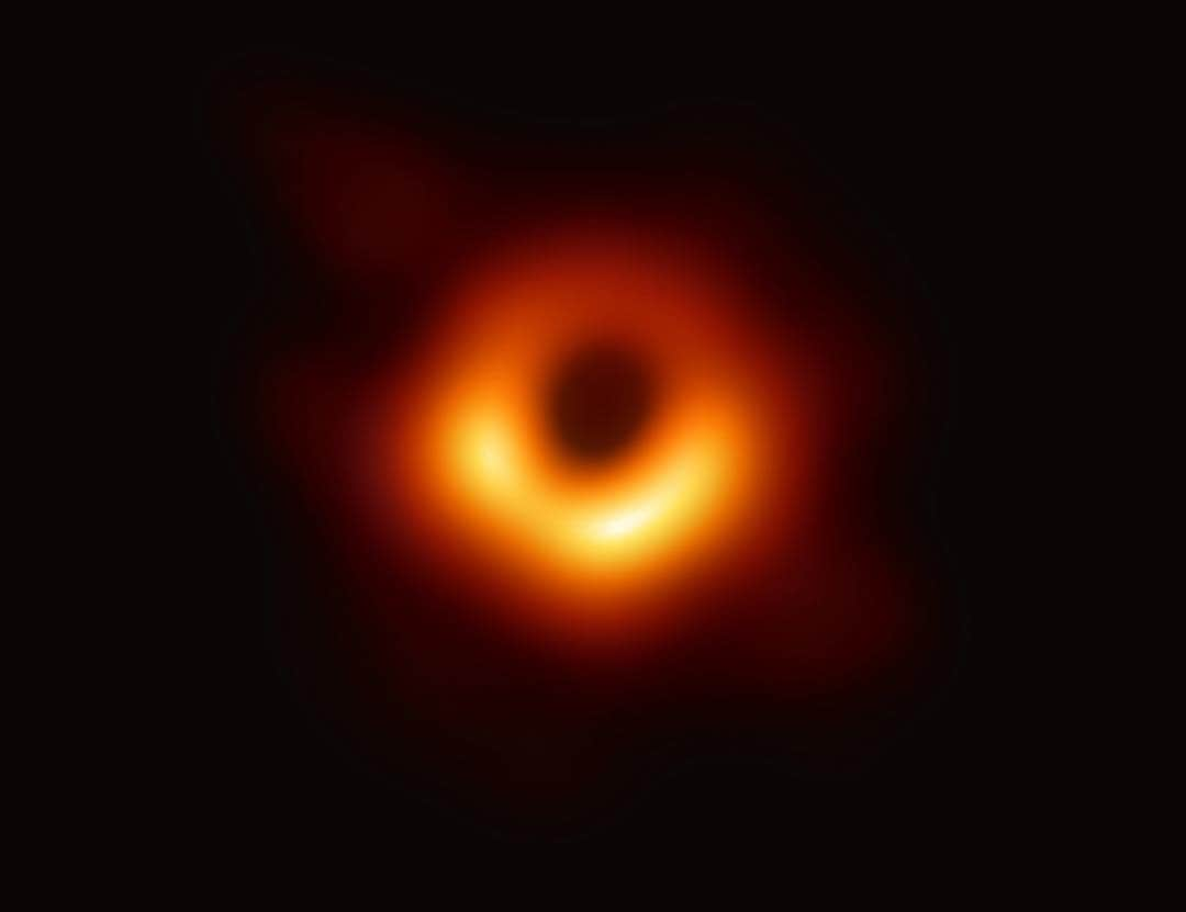 クリス・コルファーさんのインスタグラム写真 - (クリス・コルファーInstagram)「This is so cool. 🤗🤓 #BlackHole」4月11日 5時26分 - chriscolfer