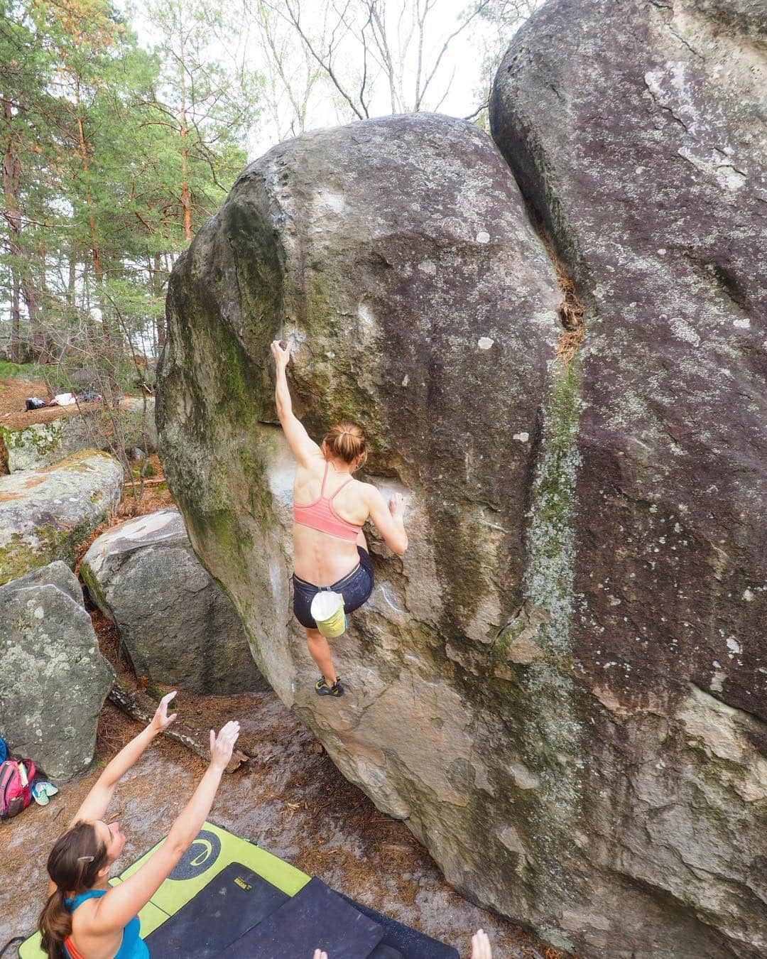 ベス・ロッデンさんのインスタグラム写真 - (ベス・ロッデンInstagram)「I’ve never felt like I had a climber’s body. As a teenager I struggled with my skinny arms and big-ish breasts, I felt un-athletic looking. But as my career progressed, I reluctantly accepted my body, although I continued to pine for what I didn’t have. Pregnancy changed me. It was the first time in my adult life that I appreciated my body for something other than athletic performance. It wasn’t just about me. It was me, and this new life that was growing inside. I now viewed my body as something to I needed to nourish in more respectful ways. Here in Fontainebleau, as the weather gets warmer by the day, I wanted to take off my shirt and climb in just my sports bra, but suddenly felt hesitant and self-conscious. I’m not one of those moms that has bounced back to their pre-pregnancy shape or size—and I’m not sure I ever will be. My hesitation caught me off guard as I thought I had moved past a lot of my body-image issues. I thought I had settled into my own skin, so to speak, even if it’s a little more stretched out. Climbing is about pushing your self out of your comfort zone, because that’s how you grow and get better. That could mean taking a fall, or even taking off your shirt. I reminded myself that there’s no “right” body type. Although my concerns about my tiny arms may now be replaced by the shape of my waist, at the end of the day I want our kiddo to know that strength comes in so many shapes, most of all being comfortable in your own skin. Thanks for the 📸 @randypuro of me scraping my way up another Fontainebleau gem “La Memel” at Isatis.」4月11日 5時42分 - bethrodden