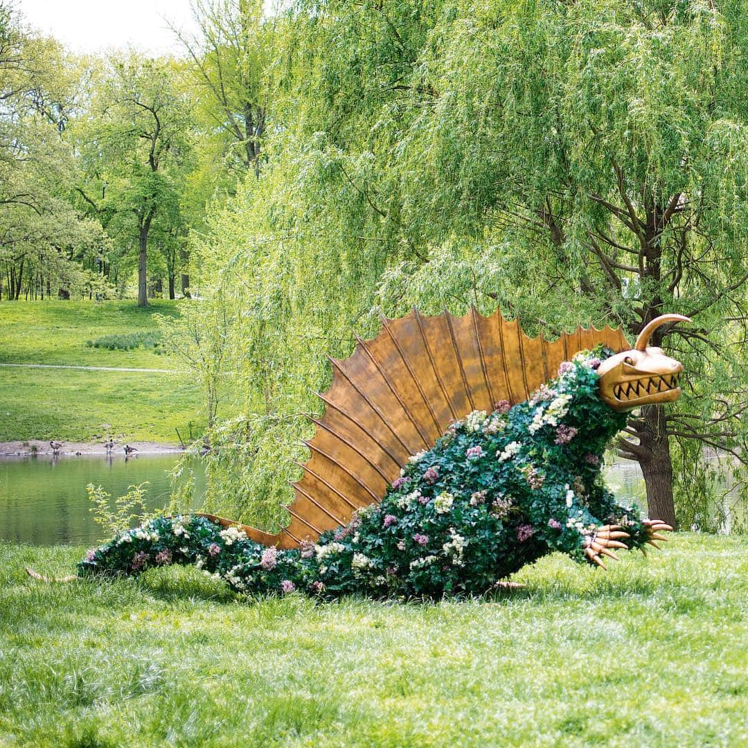 サザビーズさんのインスタグラム写真 - (サザビーズInstagram)「Claude Lalanne (1924-2019), ‘Dimetrodon II’ from 1998」4月11日 6時37分 - sothebys