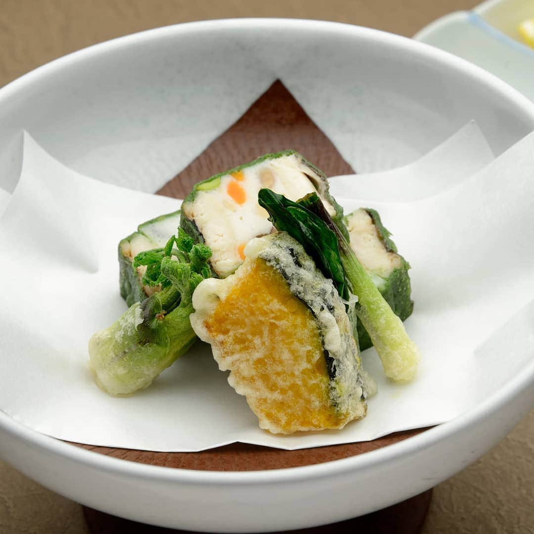 青山やまとのグルメインスタ