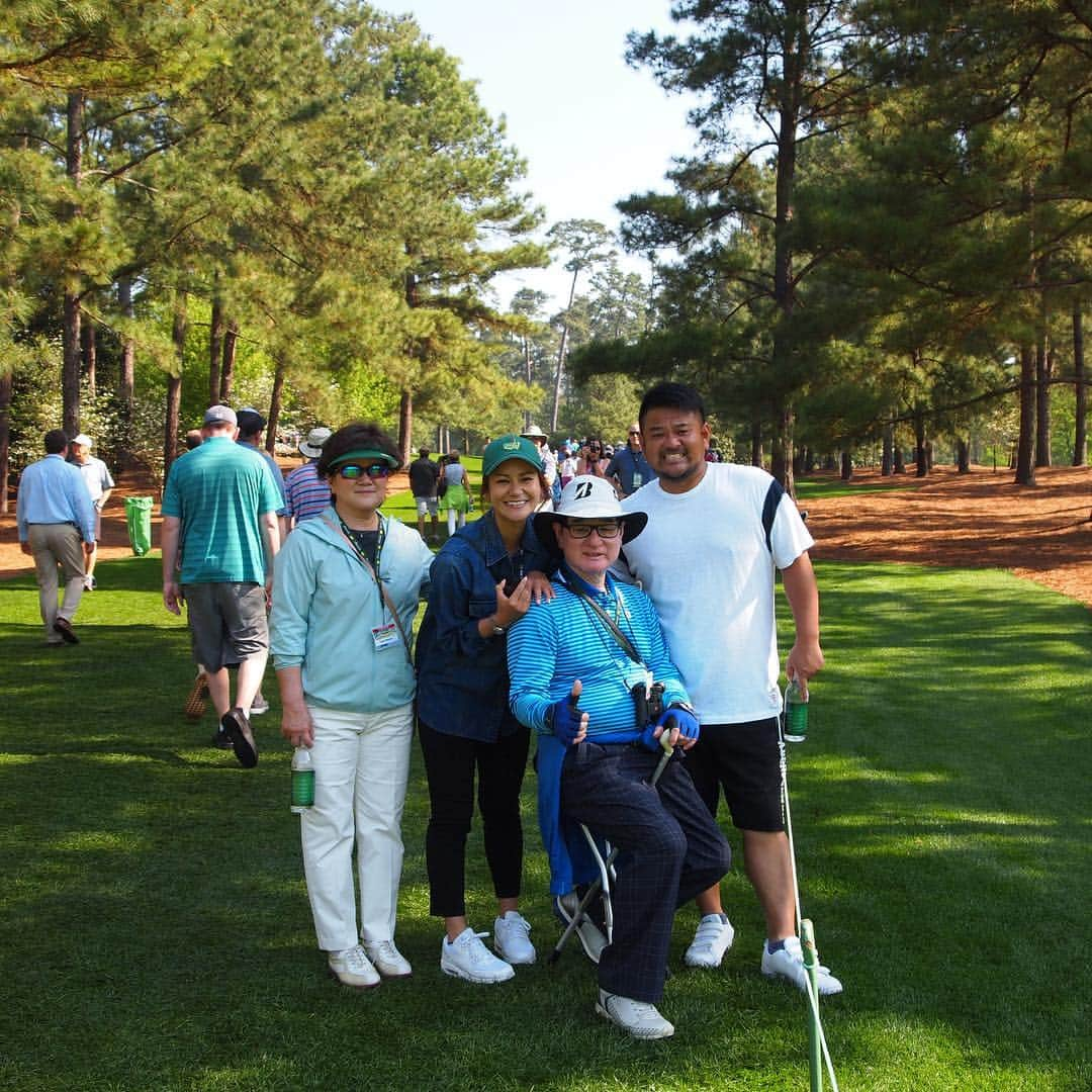 宮里藍さんのインスタグラム写真 - (宮里藍Instagram)「Wonderful memories of #themasters from last year:)) Can’t wait to watch on TV tomorrow!!!! #keepcalmitsthemastersweek #loveseeingthesepictures #makesmehappy 去年のマスターズの思い出達😊✨今見返しても、本当に楽しかった！！！！今週は日本で時差ボケになるぞー！笑笑 楽しみっ🎵 #マスターズ #今年はどんなドラマがあるのかしら #ワクワク」4月11日 16時42分 - ai_miyazato