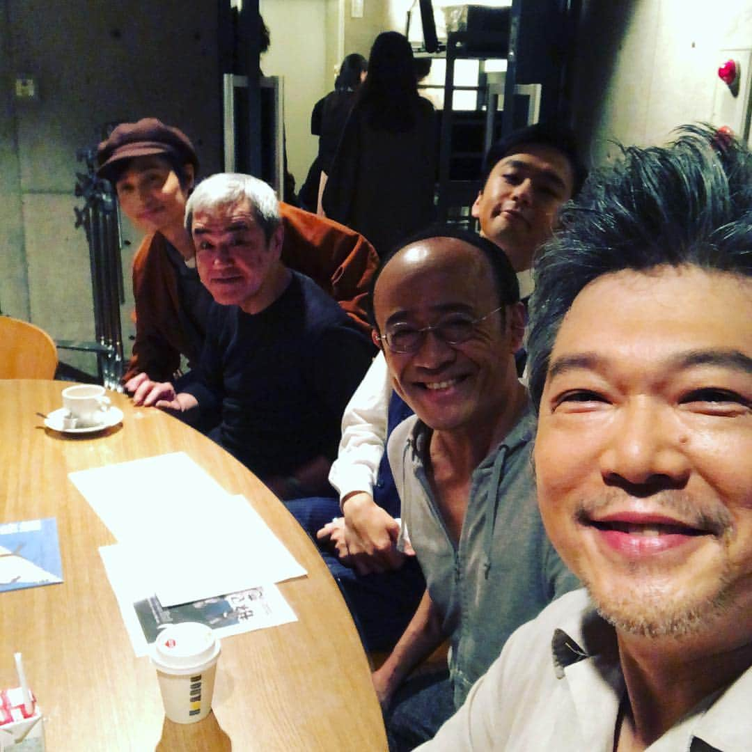 三上市朗さんのインスタグラム写真 - (三上市朗Instagram)「台本引っ張り出してきた。またこれ出来ると思うと嬉しいんだけど、一番後ろに付けてある自分で作った着替えと小道具の香盤表を見てちょっと震える。 #キネマと恋人」4月11日 17時12分 - captainichirock