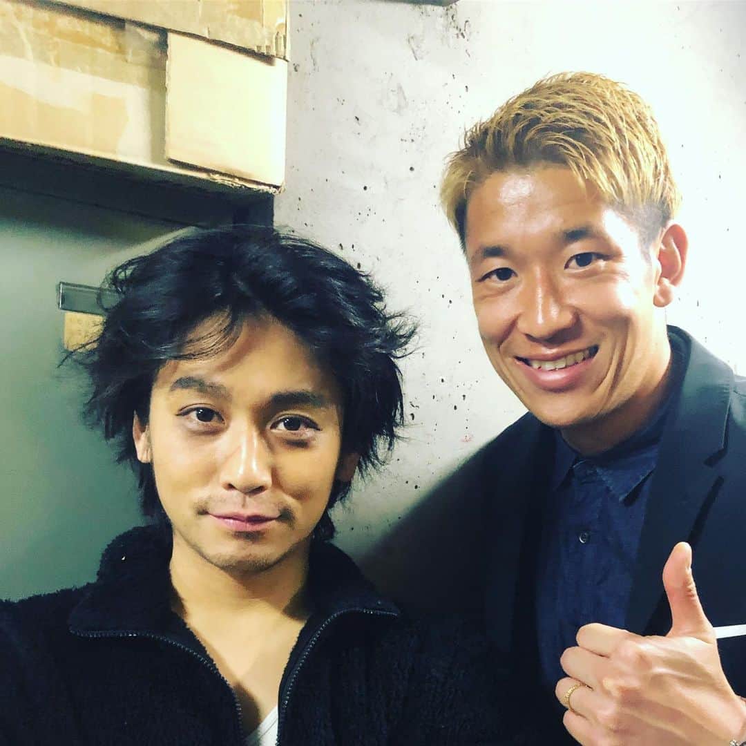 林彰洋のインスタグラム：「舞台 浮遊するｆｉｔしない者達 観させて頂きました🙏 久々の舞台😊  #浮遊するｆｉｔしない者達 #崎本大海 @hiromi.s0823」