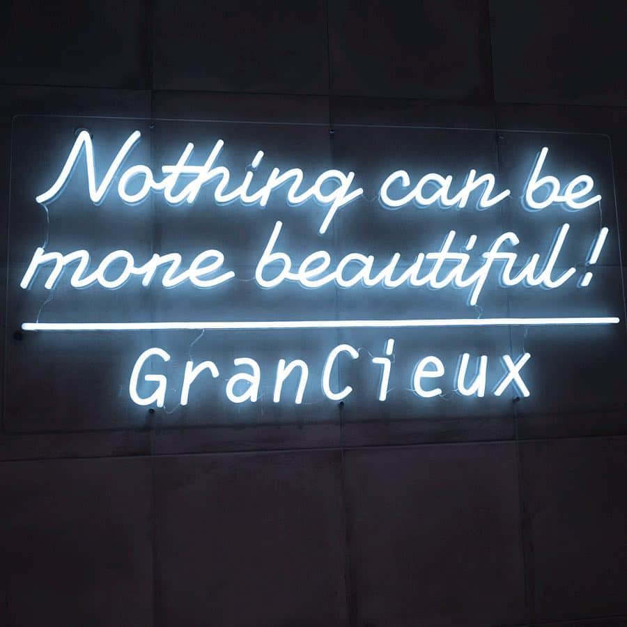 長津 健一郎のインスタグラム：「4／19GranCieux水戸店移転グランドオープン コンセプト nothing can be more beautiful ナッシング キャン ビー モア ビューティフル 水戸エリアNO1ビューティー —————————————— ---------------------------- #GranCieux  #quatrochiba #サロモ  #メイク #美容 #ヘアスタイリスト  #ひたちなか #コーディネート#コーデ #quatro  #hairstyle  #hairstyles  #hairstylist  #ヘアサロン#ファッション#千葉中央 #撮影会 #撮影 #モデル #撮影モデル募集 #サロン #水戸 #instagood #photooftheday #love #followme」