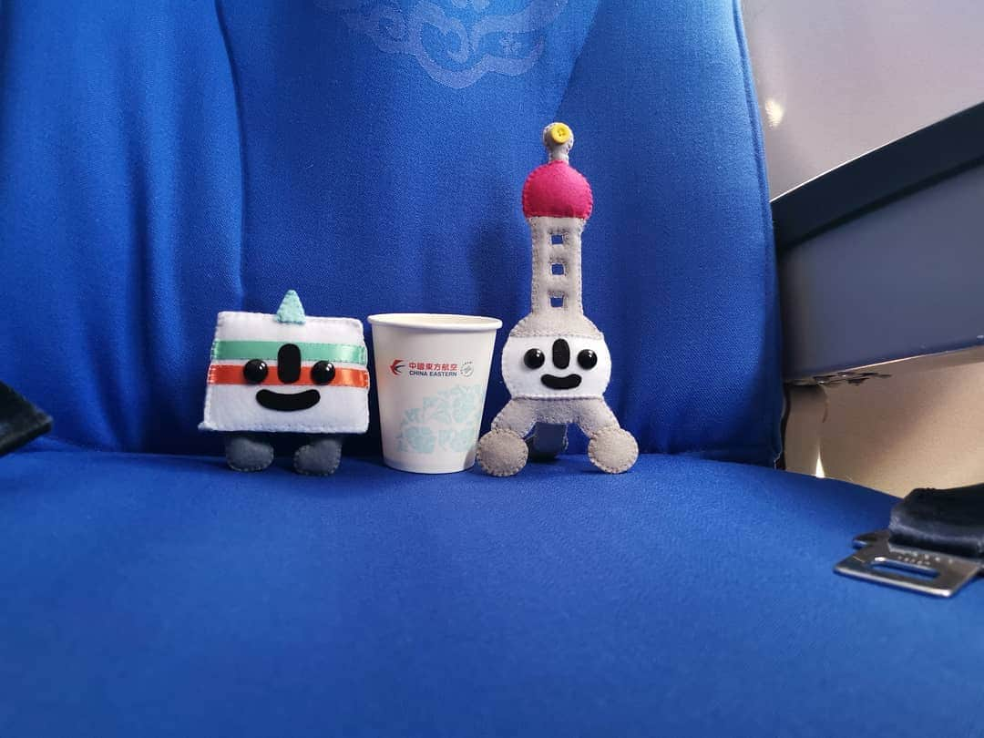 大石暁規さんのインスタグラム写真 - (大石暁規Instagram)「coffee or tea? #chinaeasternairlines #中国東方航空」4月11日 8時53分 - akinori_oishi