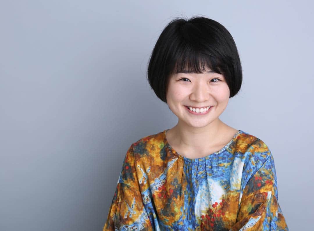 相馬有紀実のインスタグラム：「昨日はショートカットの日だそう。 宣材写真をこの前撮りまして、今年もショートです。 たくさんたくさんの人、作品、役に出会えるとよいな♡ #ショート #ヘア #宣材写真 #出会い」