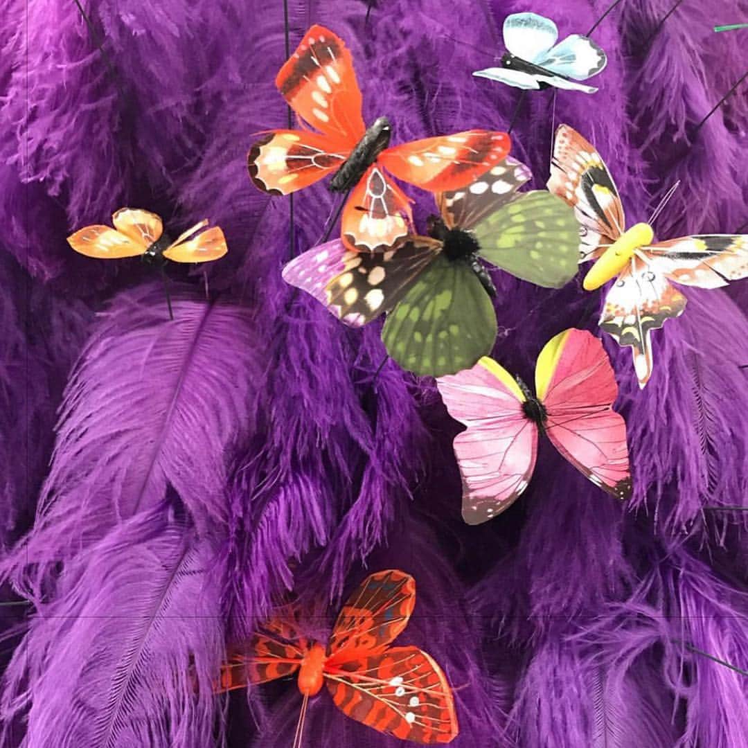 Moschinoさんのインスタグラム写真 - (MoschinoInstagram)「💜💛🧡 #Repost @metcostumeinstitute ・・・ Wednesdays are Camp Conservation days with behind-the-scenes peeks at The #CostumeInstitute Conservation team preparing for the opening of “Camp: Notes on Fashion” on May 9. Feathers and butterflies filled our Conservation Lab after the arrival of these @Moschino by @itsjeremyscott dresses. Conservator Sarah Scaturro photographed and assessed both pieces, including the condition of each paper and feather butterfly. // Dress, House of Moschino by Jeremy Scott, spring/summer 2018, Courtesy of Moschino #TheMet #MetCamp #moschino #fashionconservation #BTS」4月11日 10時16分 - moschino