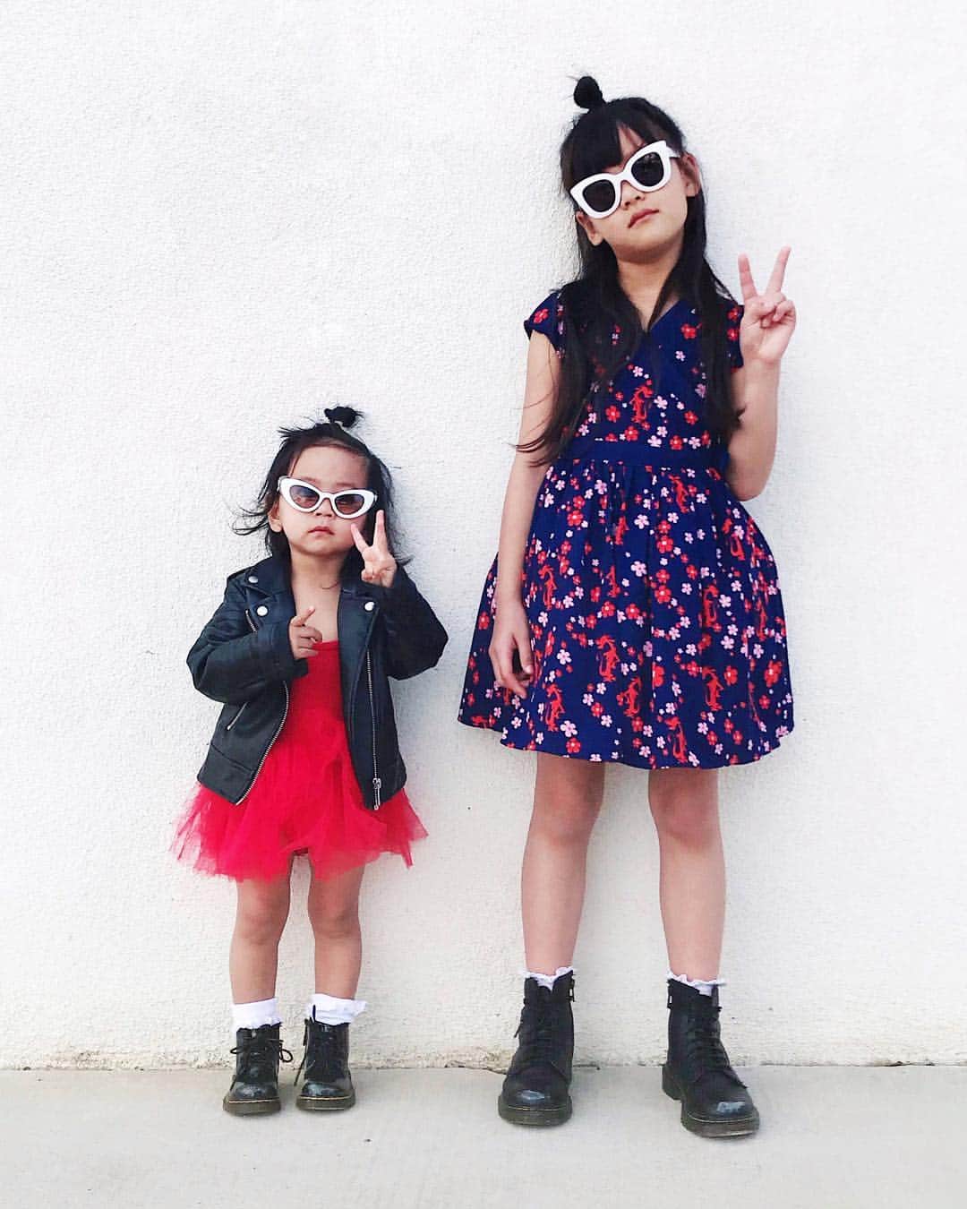 Zooey Miyoshiさんのインスタグラム写真 - (Zooey MiyoshiInstagram)「We truly believe that the only reason Amelie annoys Zooey so much is because she looks up to her ! And it’s true what @thedisneyprincesses say, siblings do make the best sidekicks ever! And in case you didn’t already guess it, their outfits are inspired by Mulan + Mu-Shu 👩🏻🐉 #nationalsiblingsday #zooeyxamelie Tutus: @plumnyc  Zooey’s Mulan dress: @shopdisney Boots: @drmartensofficial  Sunnies: @wearesonsanddaughters 📸 by @juliavaughn」4月11日 10時20分 - zooeyinthecity