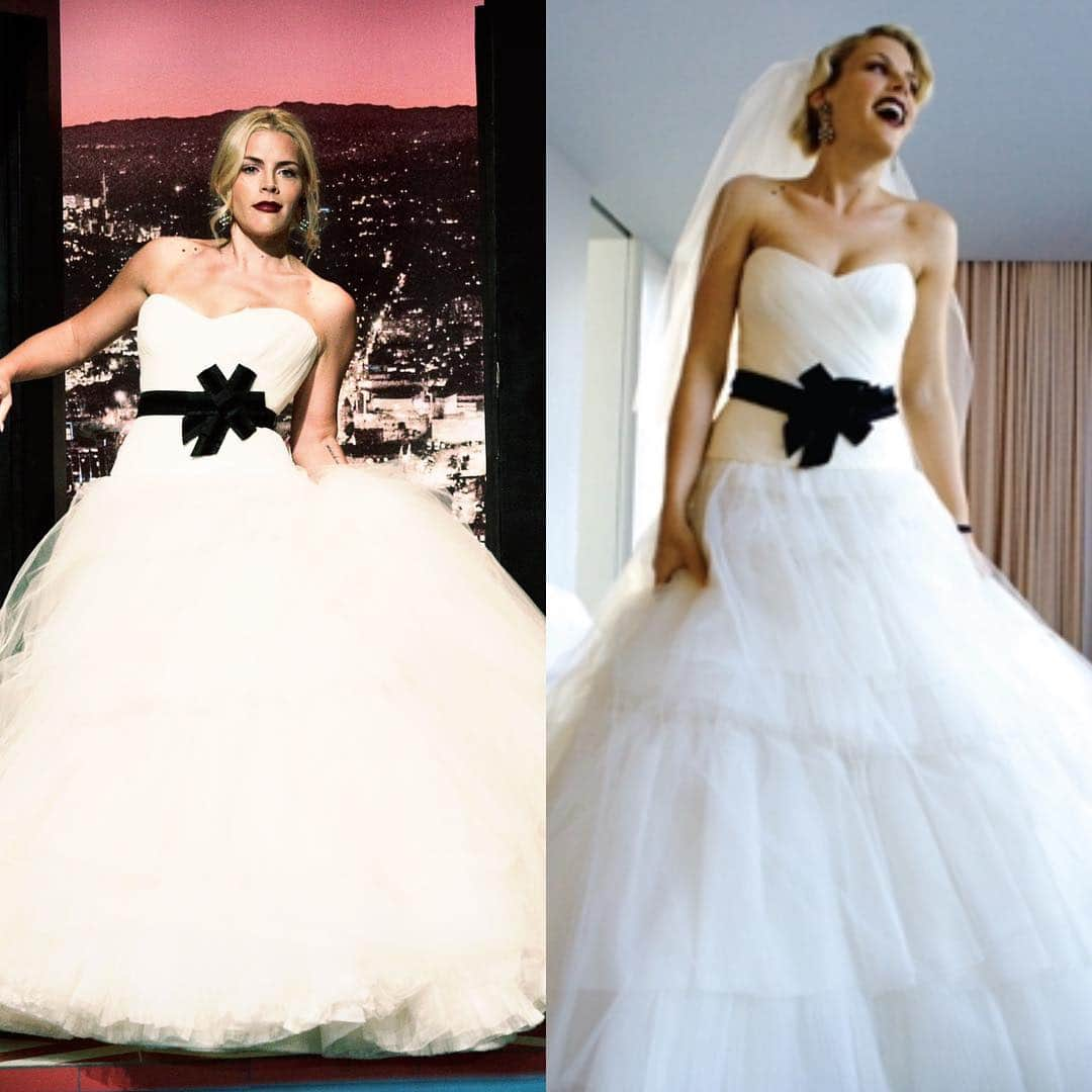 ビジー・フィリップスさんのインスタグラム写真 - (ビジー・フィリップスInstagram)「Yes. I really pulled out my wedding dress from 12 years ago and wore it on my show tonight. It basically fit except my stupid upper rib cage which grew after my 2 babies. No one tells you about that shit. But babies expand your rib cage so, just be aware. This is a PSA. #themoreyouknow #busytonight #busyyonighttv」4月11日 10時31分 - busyphilipps