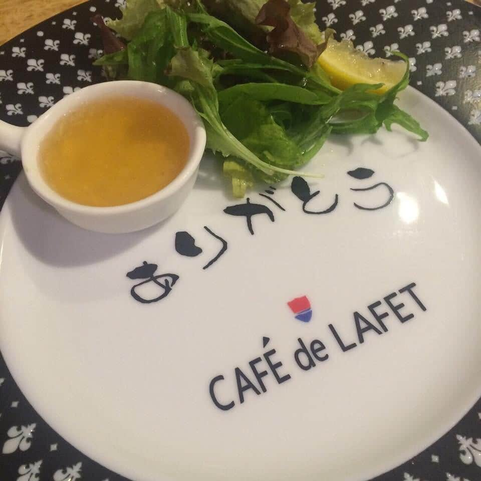 cafe.de.lafet&mon.magasinさんのインスタグラム写真 - (cafe.de.lafet&mon.magasinInstagram)「こんにちは。  本日も宜しくお願い致します🤲  #café  #カフェ巡り  #カフェランチ  #フレンチカントリー  #私のカントリー  #fashion  #ライフスタイル  #スローライフ  #さいたま新都心カフェ  #大宮カフェ  #ガレット  #フレンチ  #イタリアン  #春コーデ  #オーダーデザインシューズ #ディナー  #一軒家カフェ  #アンティーク  #ペット  #ケーキ  #自然から学ぶ色彩 #花のあるくらし  #バラ植え #草むしり #merci  #ありがとう」4月11日 10時52分 - cafe.de.lafet