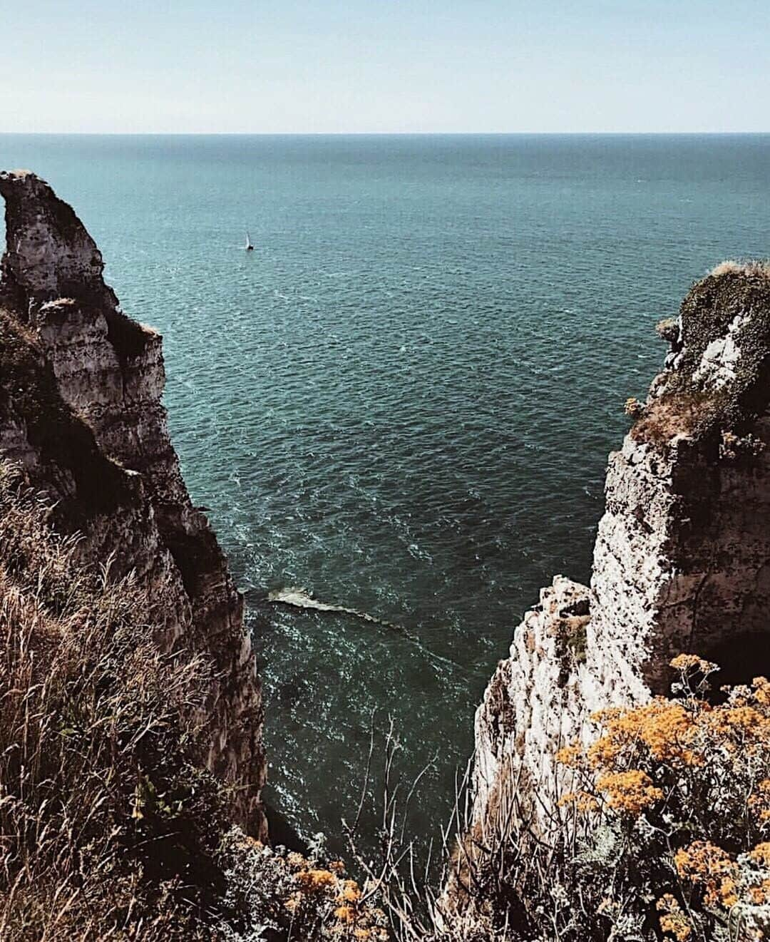 The Horseさんのインスタグラム写真 - (The HorseInstagram)「Whats your daydream??⠀⠀⠀⠀⠀⠀⠀⠀⠀ Midweek vibes, dreaming of faraway places.⠀⠀⠀⠀⠀⠀⠀⠀⠀ Image via @thatcitychic ⠀⠀⠀⠀⠀⠀⠀⠀⠀ ⠀⠀⠀⠀⠀⠀⠀⠀⠀ ⠀⠀⠀⠀⠀⠀⠀⠀⠀ ⠀⠀⠀⠀⠀⠀⠀⠀⠀ ⠀⠀⠀⠀⠀⠀⠀⠀⠀ #daydream #water #coastal」4月11日 11時15分 - the_horse