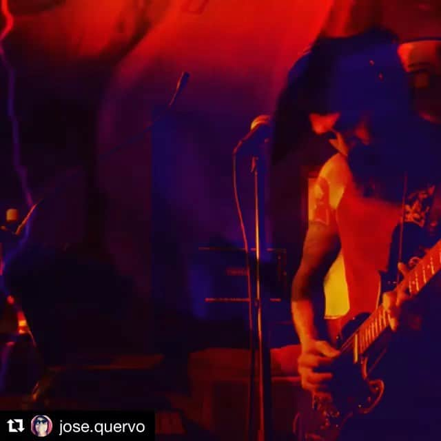 のインスタグラム：「​Rockin' both a guitar and synth amidst a rapid-fire, almost tongue-twisting rap. He's doin' it all himself, but heck—he doesn't need anyone else! (Sweet video too.) #Repost @jose.quervo with @get_repost ・・・ It’s been a minute. Show coming up on April 19th at @theundergroundames. A #song for all the #first #people. No hate, just a topic. Performed on my #Roland #jdxi and #ableton #live for #guitar and #vocals. Using my cheap #squier #telecaster on this lovely #teletuesday. #hiphop #rap #electronicmusic #producer from #Ames #Iowa #music #rolandspotlight @roland_us @roland_uk @roland_aus @rolandcanada @roland_brasil @roland.fra @roland.iberia @rolandbenelux @rolandindiaofficial」