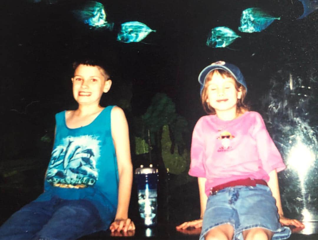 デビー・ライアンのインスタグラム：「for #nationalsiblingsday here’s a couple pictures of me and my big brother back when we were little boys, and one of us with my sister in law and my lover and two of my future siblings in law. Can’t wait for a lifetime of us all being siblings wearing jorts to the aquarium and blinking in pictures」