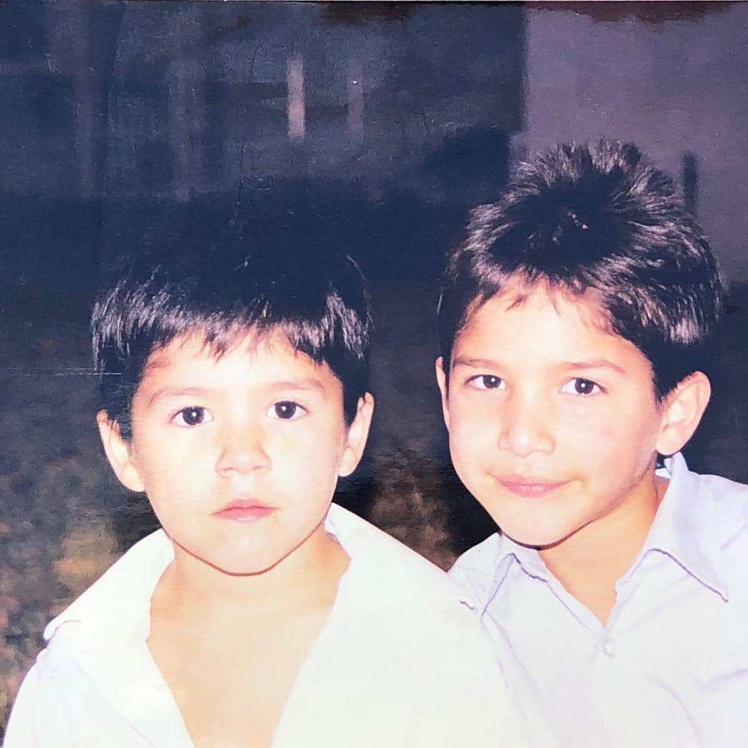 タイラー・ポジーのインスタグラム：「There it is. I still picture us this age. #utahgimme2」