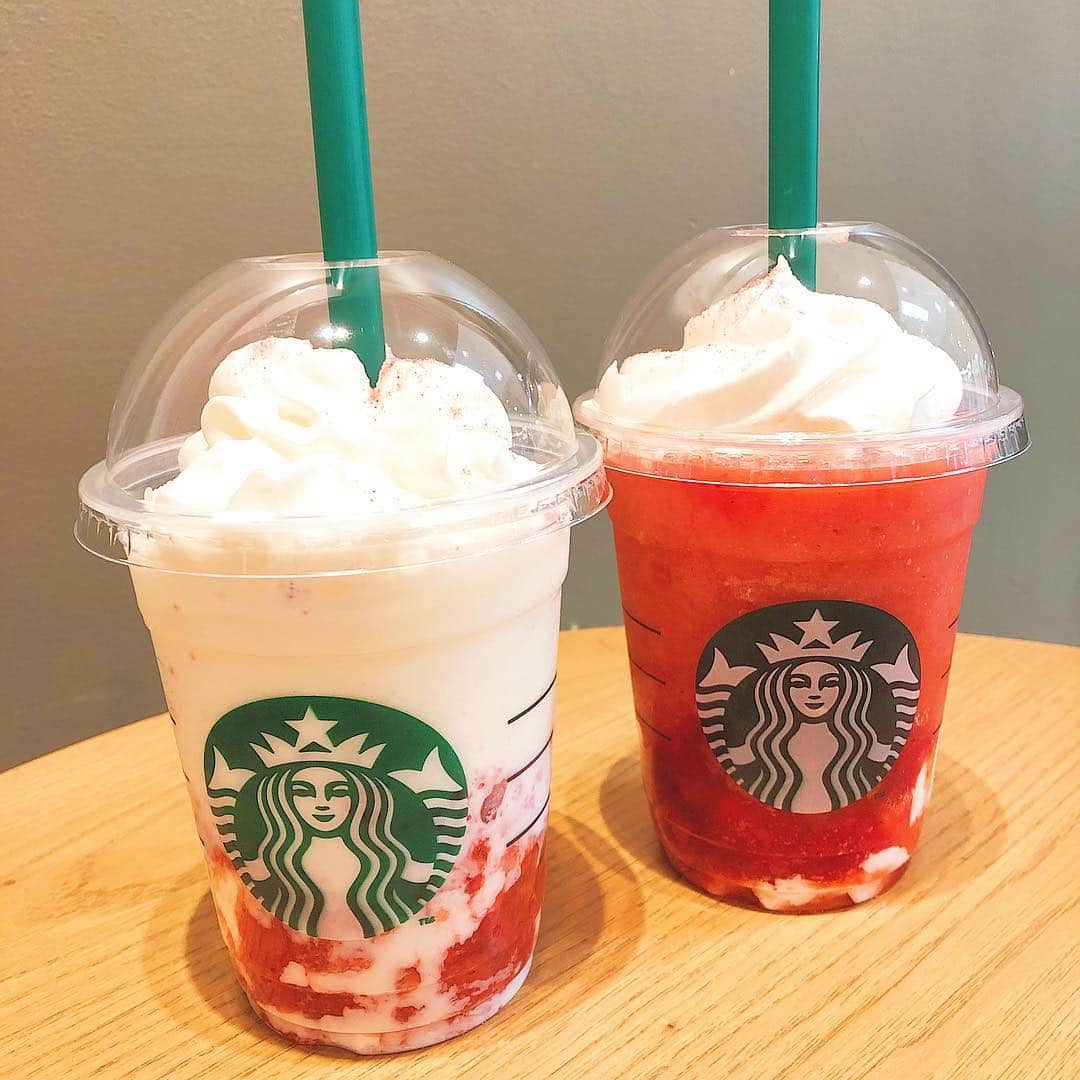 岡部玲子さんのインスタグラム写真 - (岡部玲子Instagram)「双子のストロベリーベリーマッチフラペチーノ🥤🍓✨ 赤は酸味が効いていて、白はあま〜い❤️ 色合いが可愛い☺️ #岡部玲子 #子育て #主婦 #アラフォーママ #タレント #レポーター #スターバックス #スタバ #日本 #東京 #フラペチーノ #双子 #イチゴ #ストロベリーベリーマッチフラペチーノ #mama #talent #reporter #instagood #f4f #starbucks #japan #strawberry #cute #happy」4月11日 11時50分 - reiko_okabe