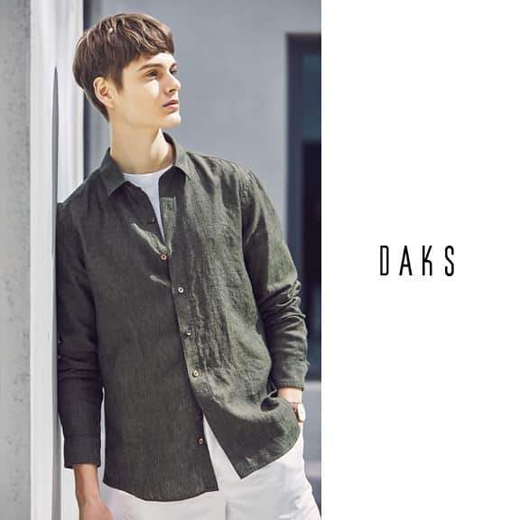 DAKS Koreaさんのインスタグラム写真 - (DAKS KoreaInstagram)「MEN | 컬러풀 린넨셔츠  부드러운 색감과 베이직하고 루스한 핏. 데일리룩부터 호캉스룩까지 다양하게 연출 가능한 린넨 셔츠를 만나보세요. 별다른 코디 없이도 세련된 룩을 완성합니다✨  카키 단색 린넨 긴팔캐주얼셔츠 #DMSH9B331K2  #닥스 #daks #인생한벌 #린넨 #린넨셔츠 #19SS #spring #ootd #dailylook #menswear」4月11日 11時44分 - dakskorea_accessories