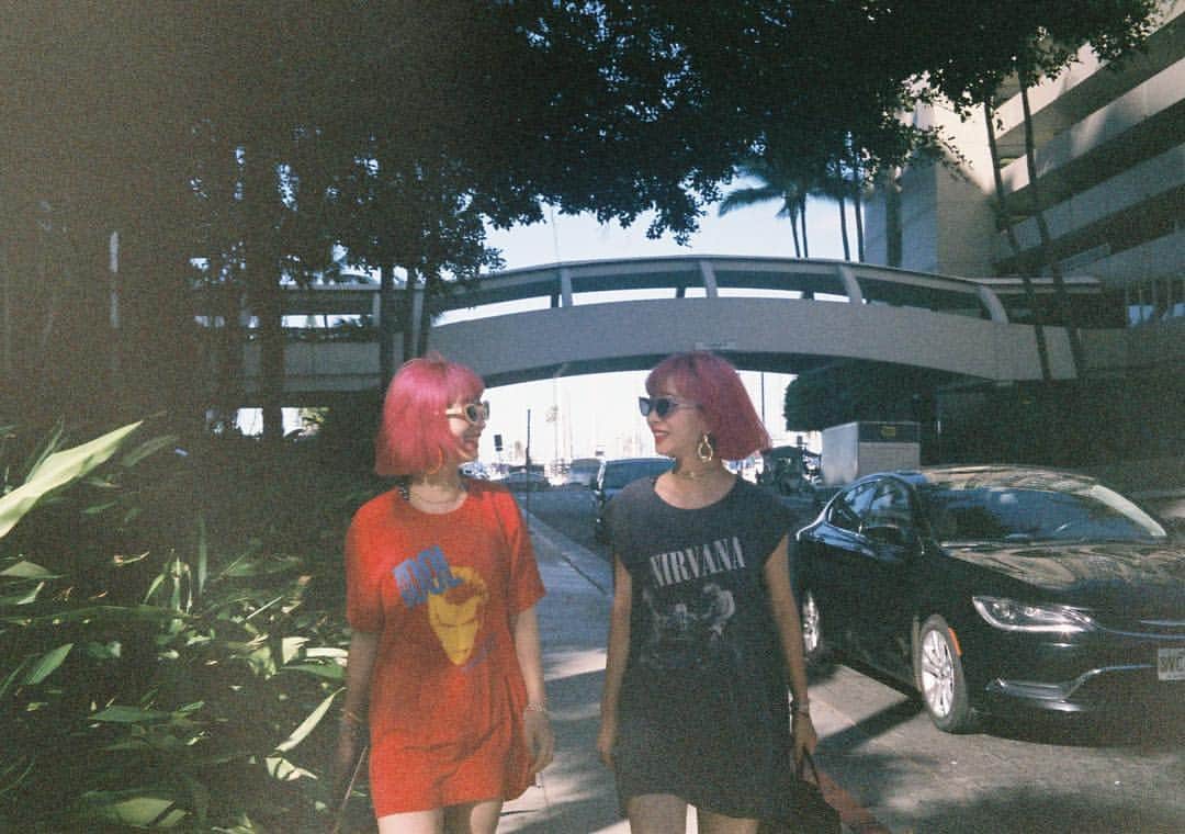 のインスタグラム：「ami film これは去年のhawaiiの写真🦋 📷マネージャーさん  #amifilm #amiayatrip #hawaii」