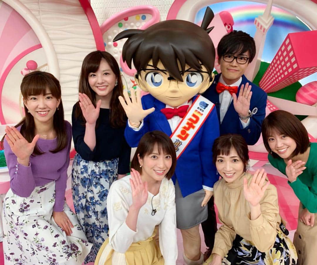 のインスタグラム：「﻿ ﻿ 明日から映画が公開されるということで、﻿ コナン君がスタジオに来てくれました‼︎﻿ ﻿ コナン君、朝早くからありがとう🌟﻿ (川畑アナウンサー扮する﻿ 川畑コナンもありがとう！笑)﻿ ﻿ 試写会で最新作「紺青の拳」を﻿ 観させて頂きましたが、﻿ メインキャラそれぞれに見せ場があり、﻿ 「どうなるの⁉︎どうなるの⁉︎」と﻿ 2時間ワクワクが止まりませんでした✨﻿ ﻿ 怪盗キッドもかっこよかったけど、﻿ 京極真さんもかっこよかったなぁ…。﻿ ﻿ とにかく一言で言うと、﻿ めっっっちゃくちゃ面白かったです😆❣️笑﻿ ﻿ もう一回観に行きたい〜☝️﻿ ﻿ ﻿ #oha4  #名探偵コナン #映画 #紺青の拳」